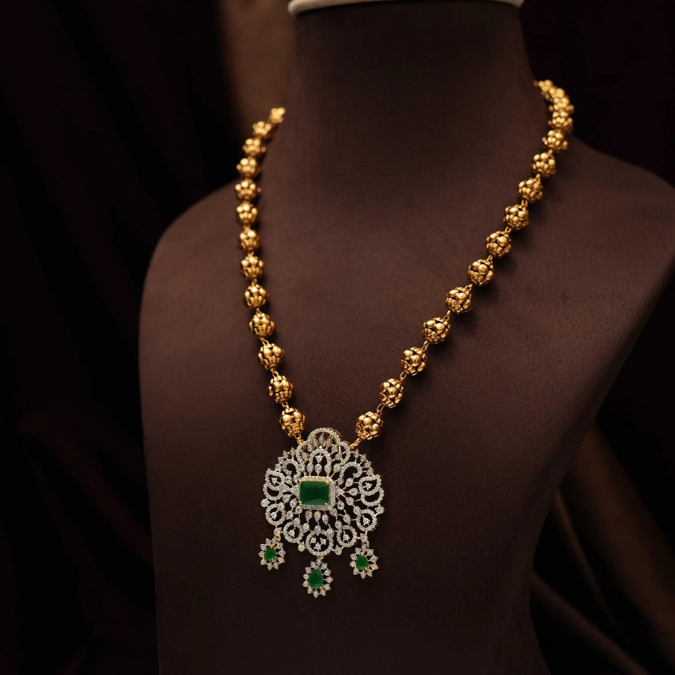 Udipti Antique Zircon Necklace