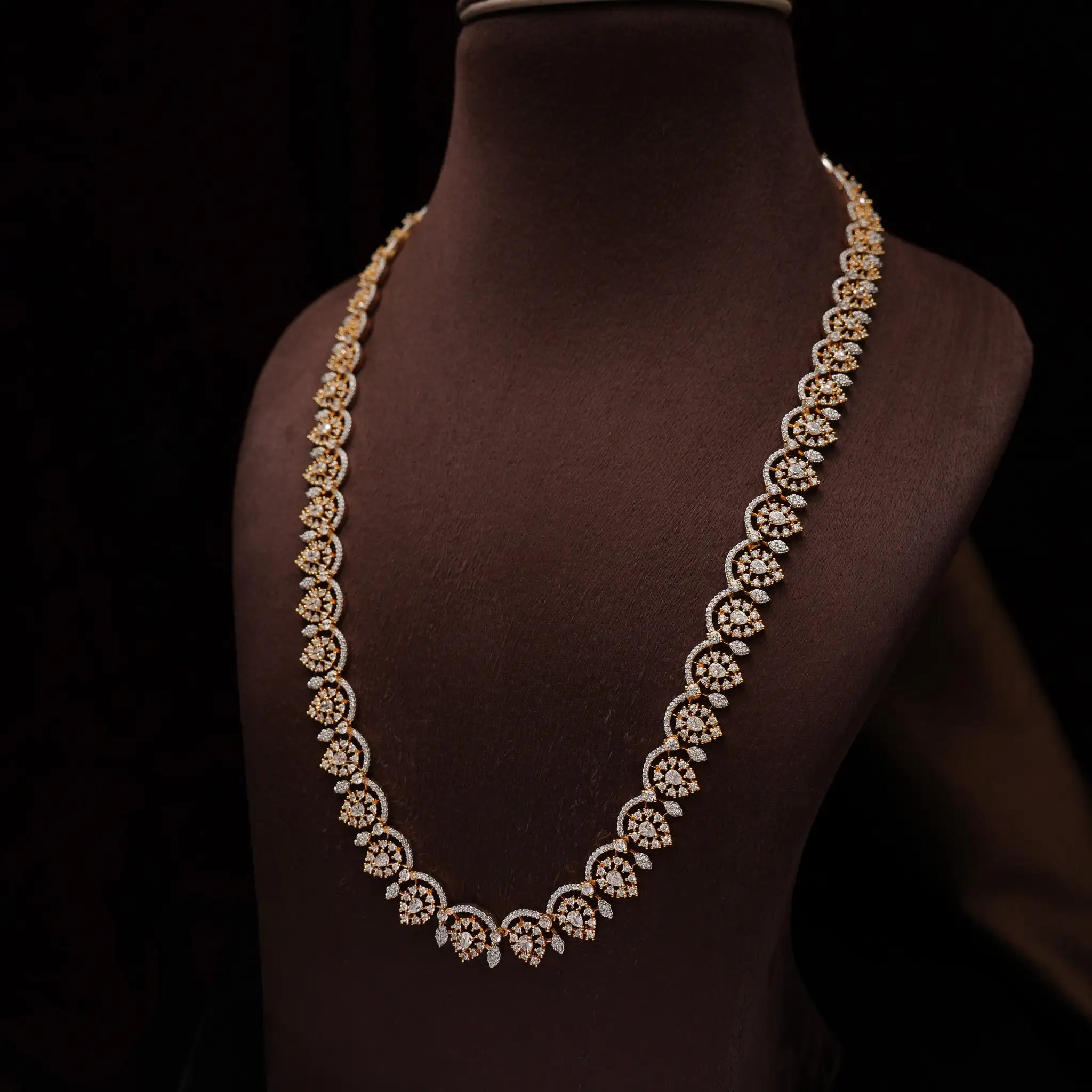 Uditi Zircon Necklace