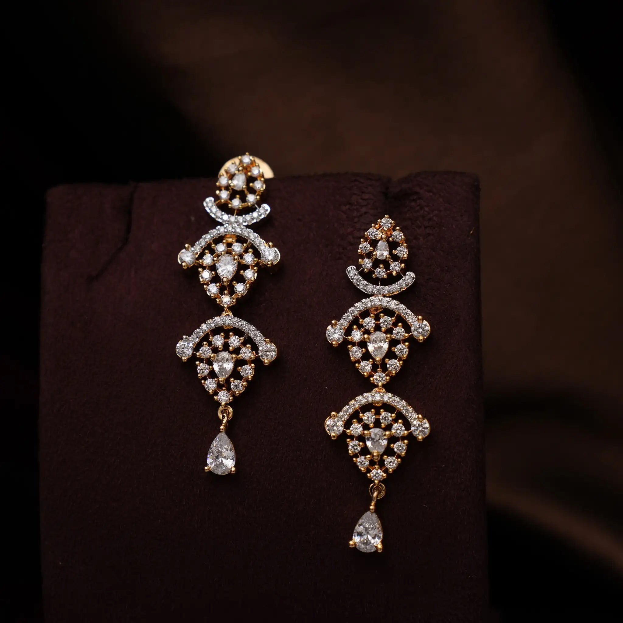 Uditi Zircon Necklace