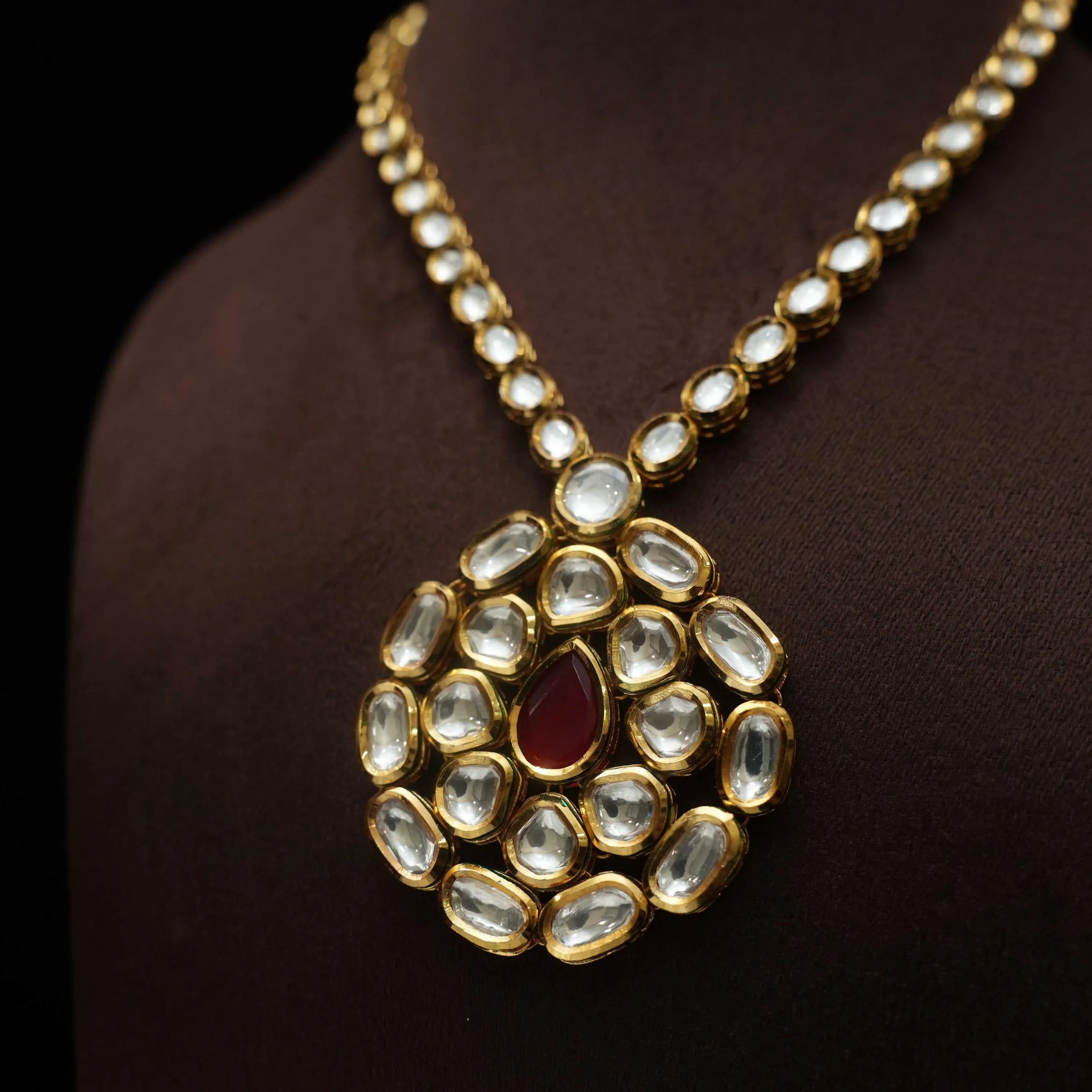 Uma Classic Kundan Necklace