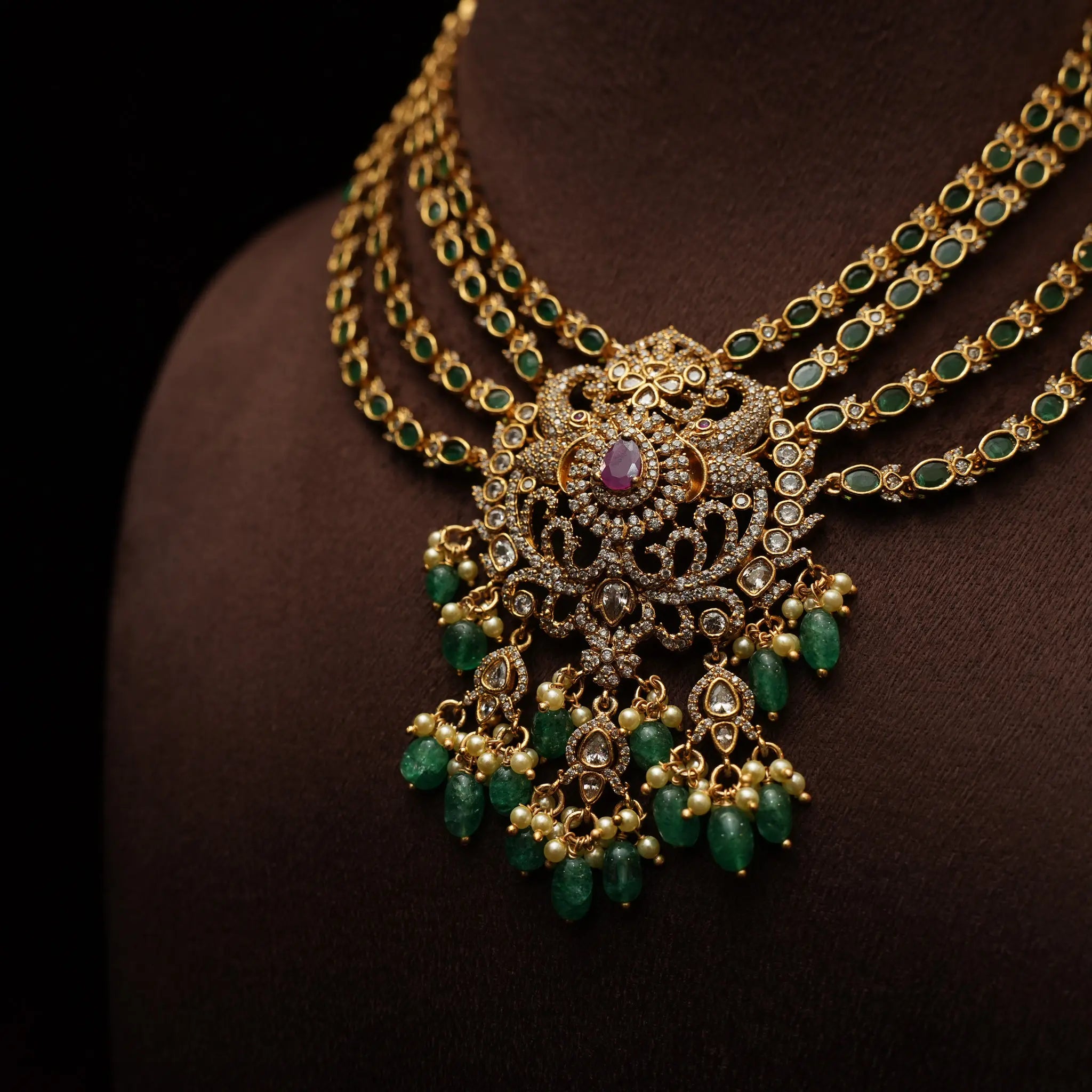 Urusha Antique Necklace