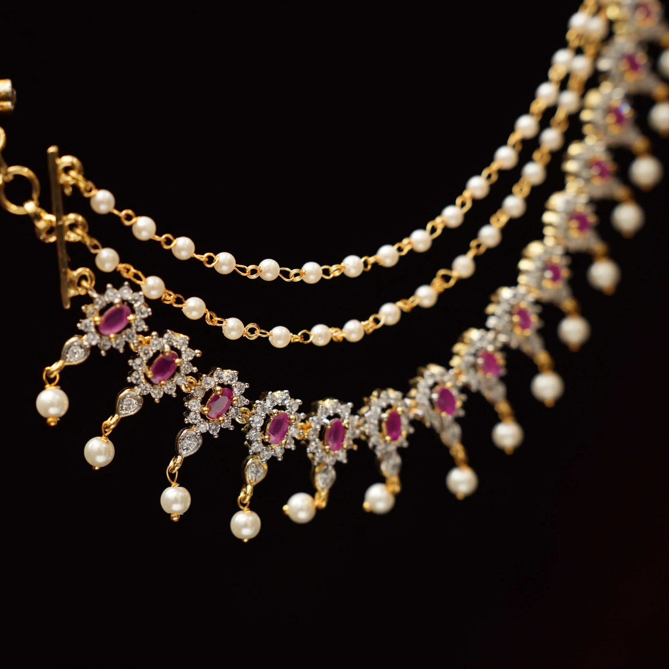 Vagushi Zircon Ear Chain - Reddish Pink