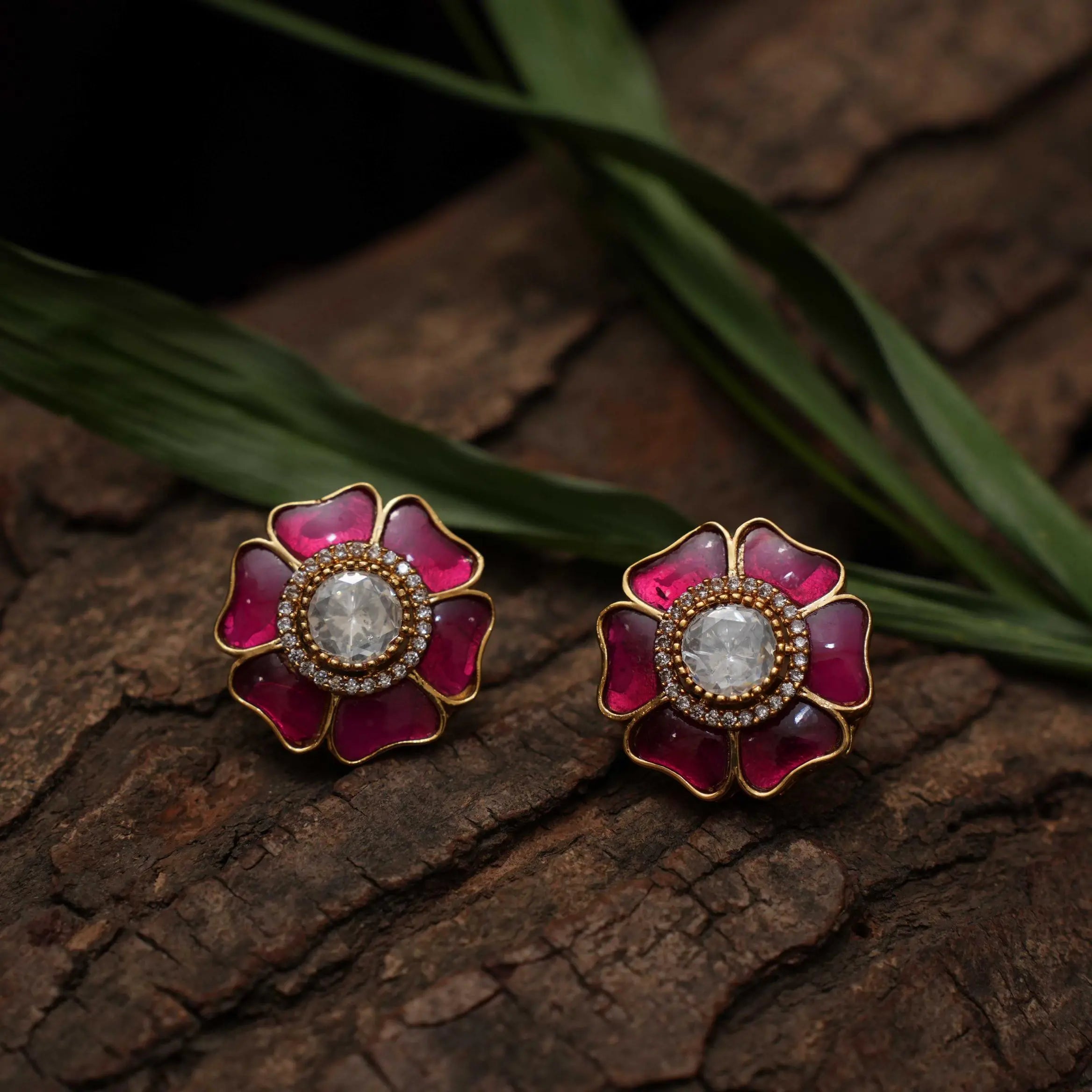 Vanya Polki Ear Stud - Red