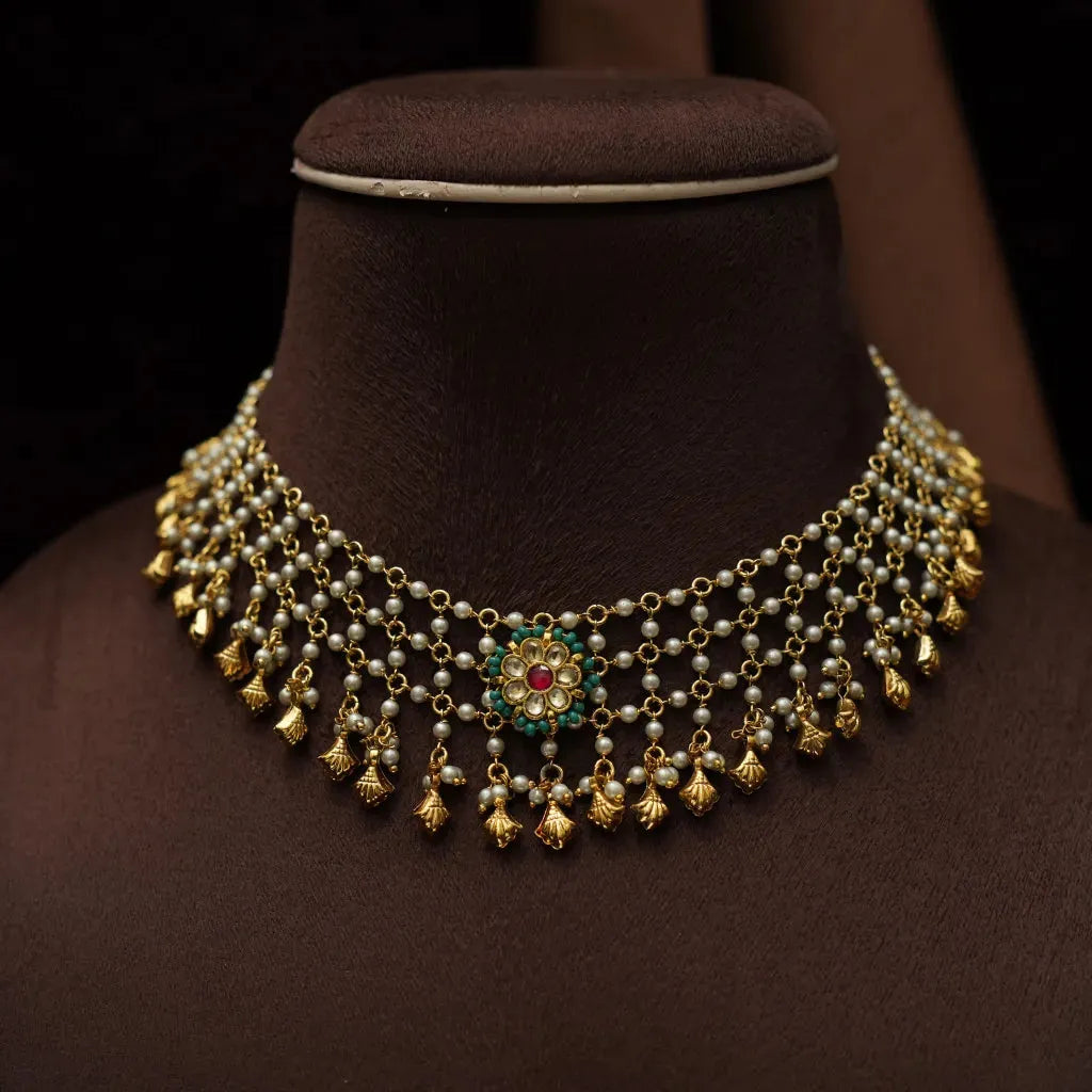 Vanya Polki Necklace - Aura