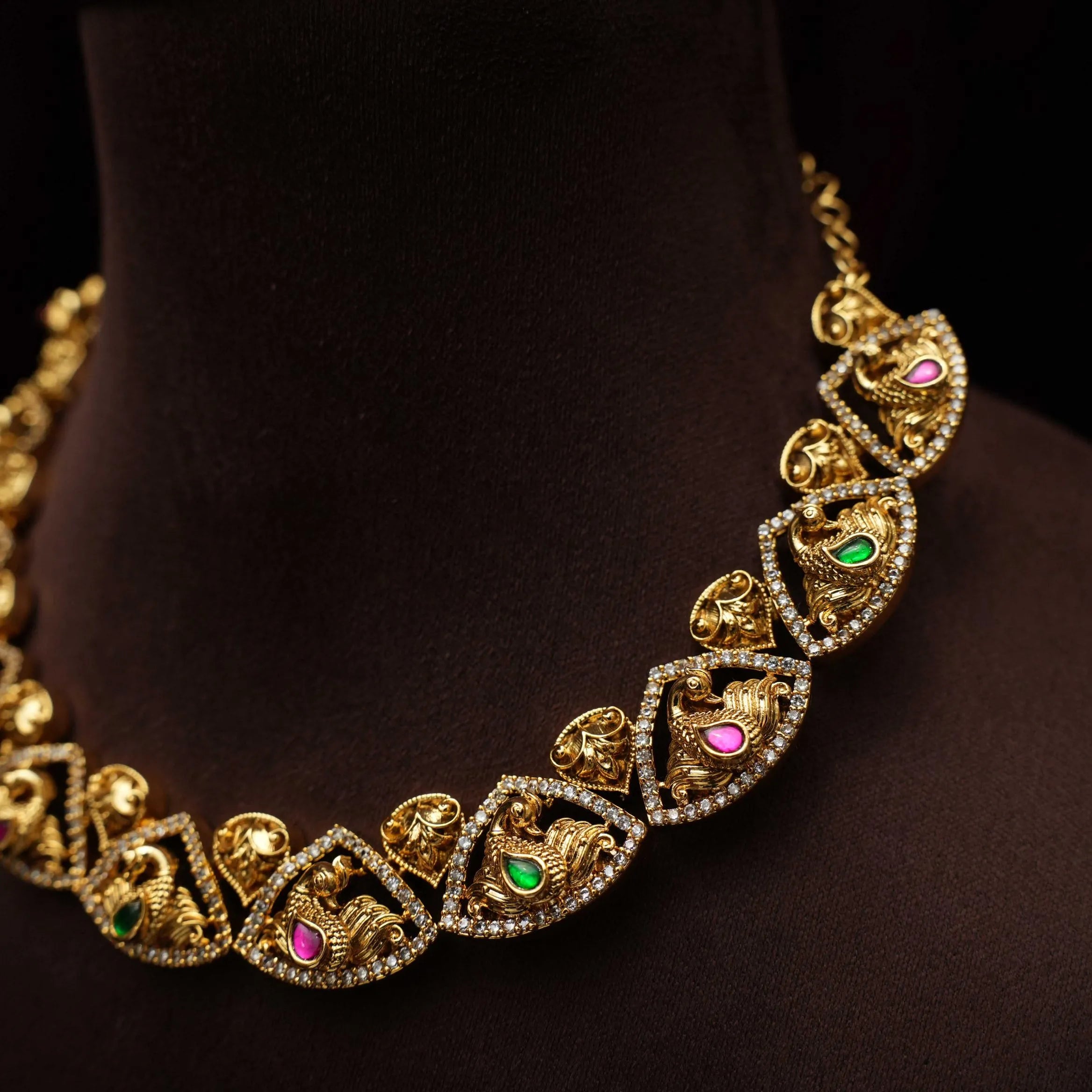 Varidhi Antique Choker