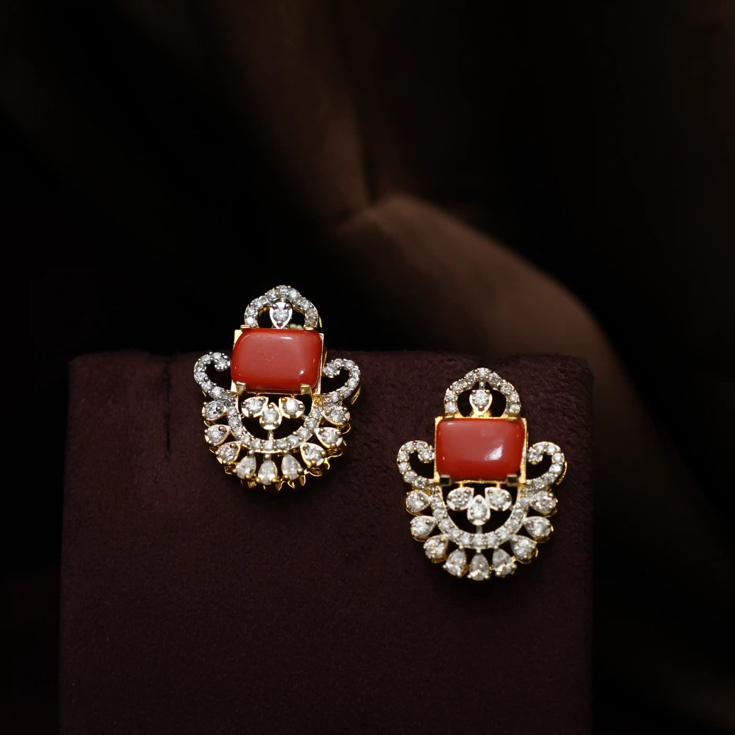 Veronica Zircon Necklace