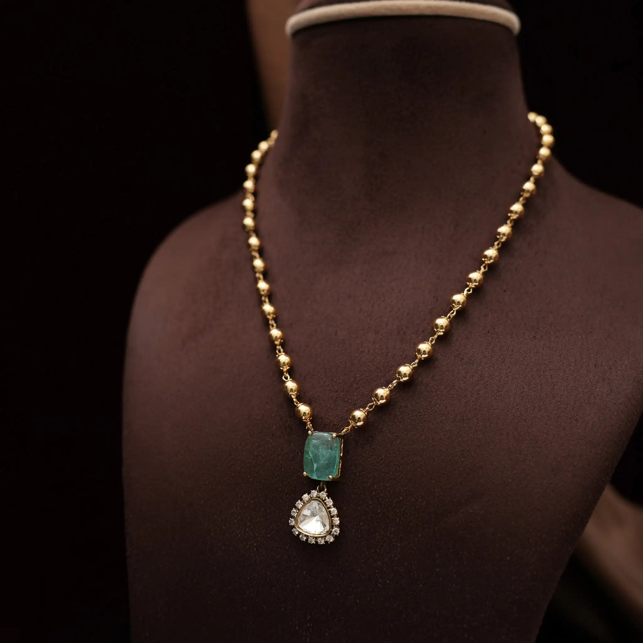 Veyona Victorian Necklace - Pastel Green