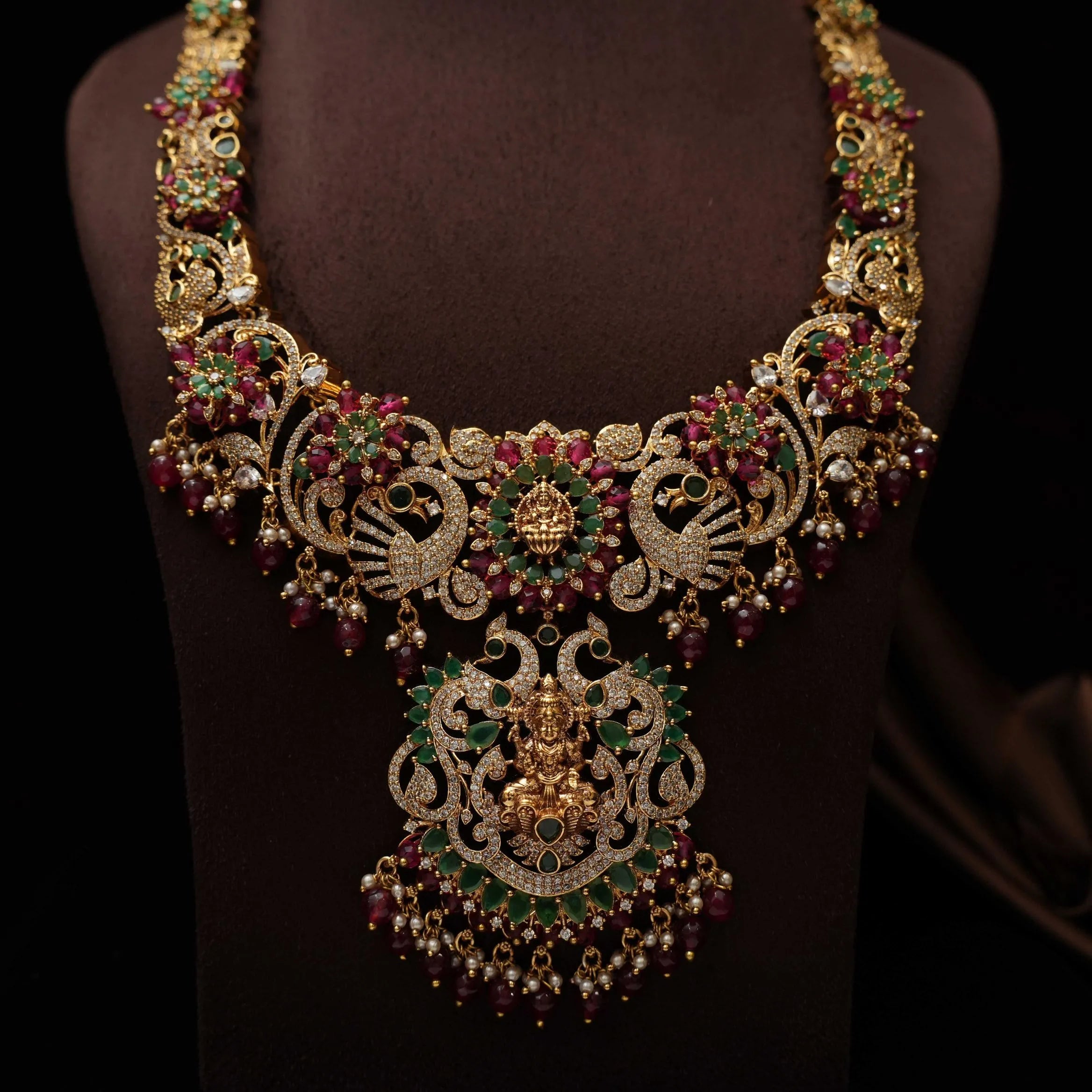 Vidija Antique Necklace