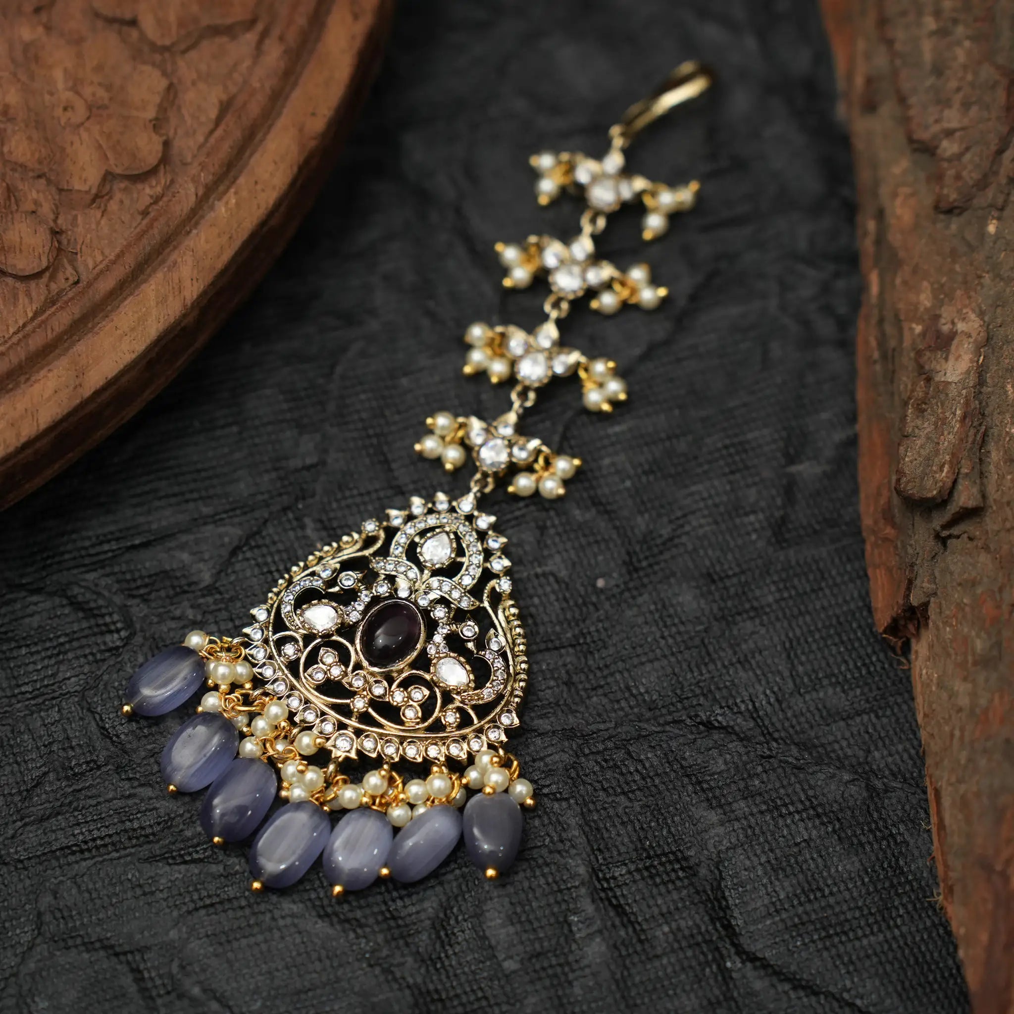 Vihana Victorian Tikka - Purple