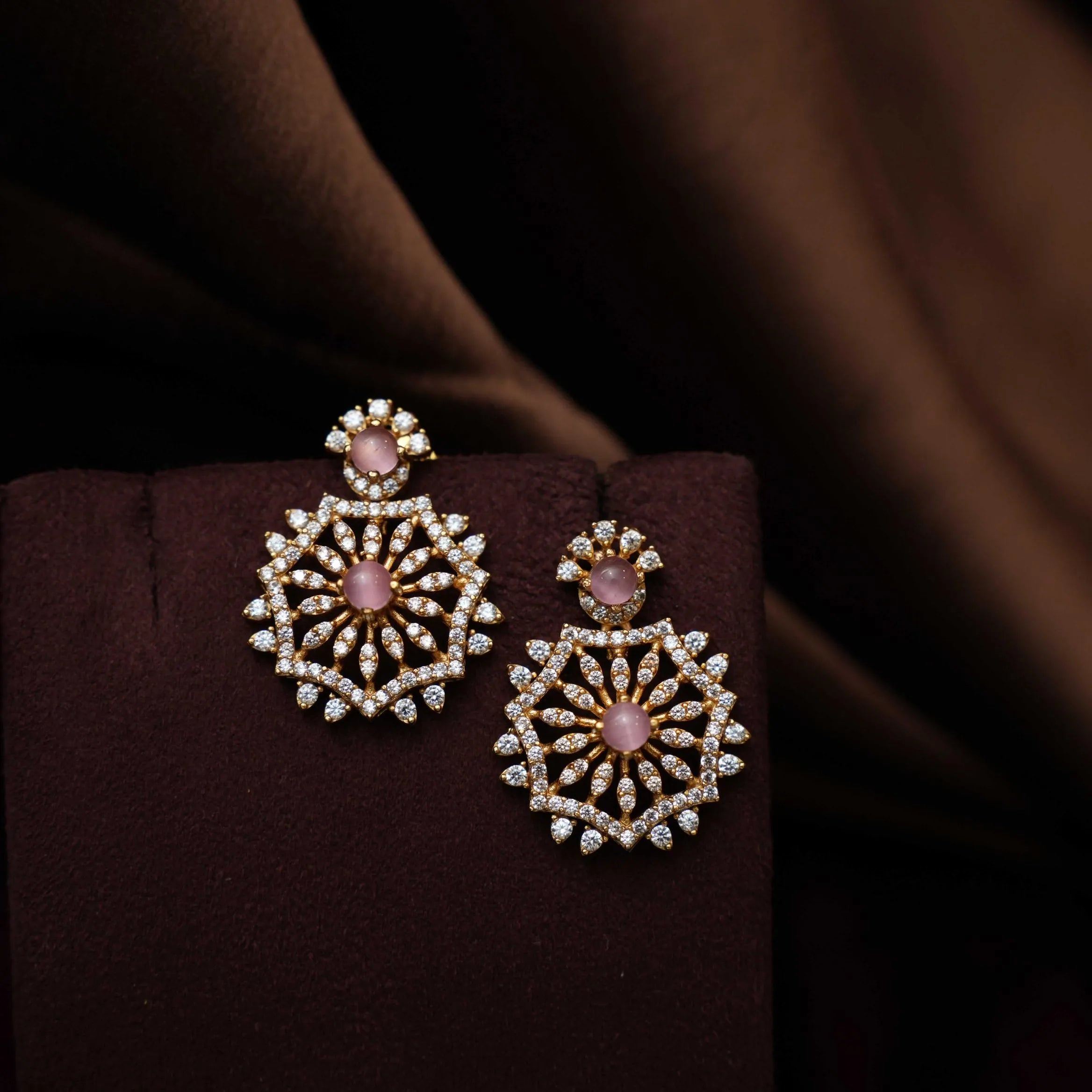 Vihank Beaded Choker - Pink