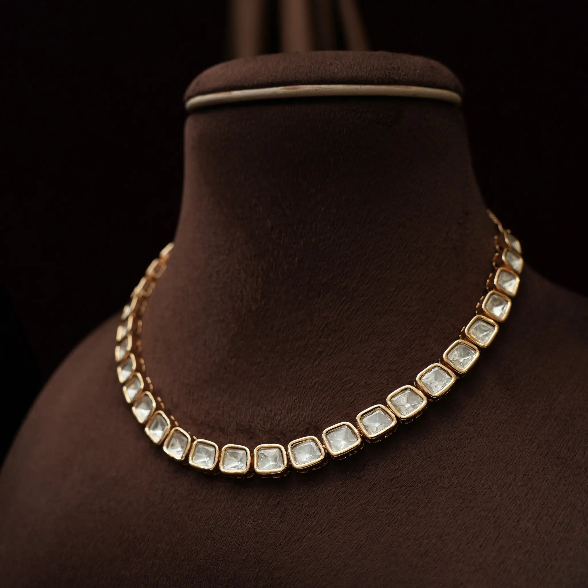 Virve Kundan Necklace - Gold Finish