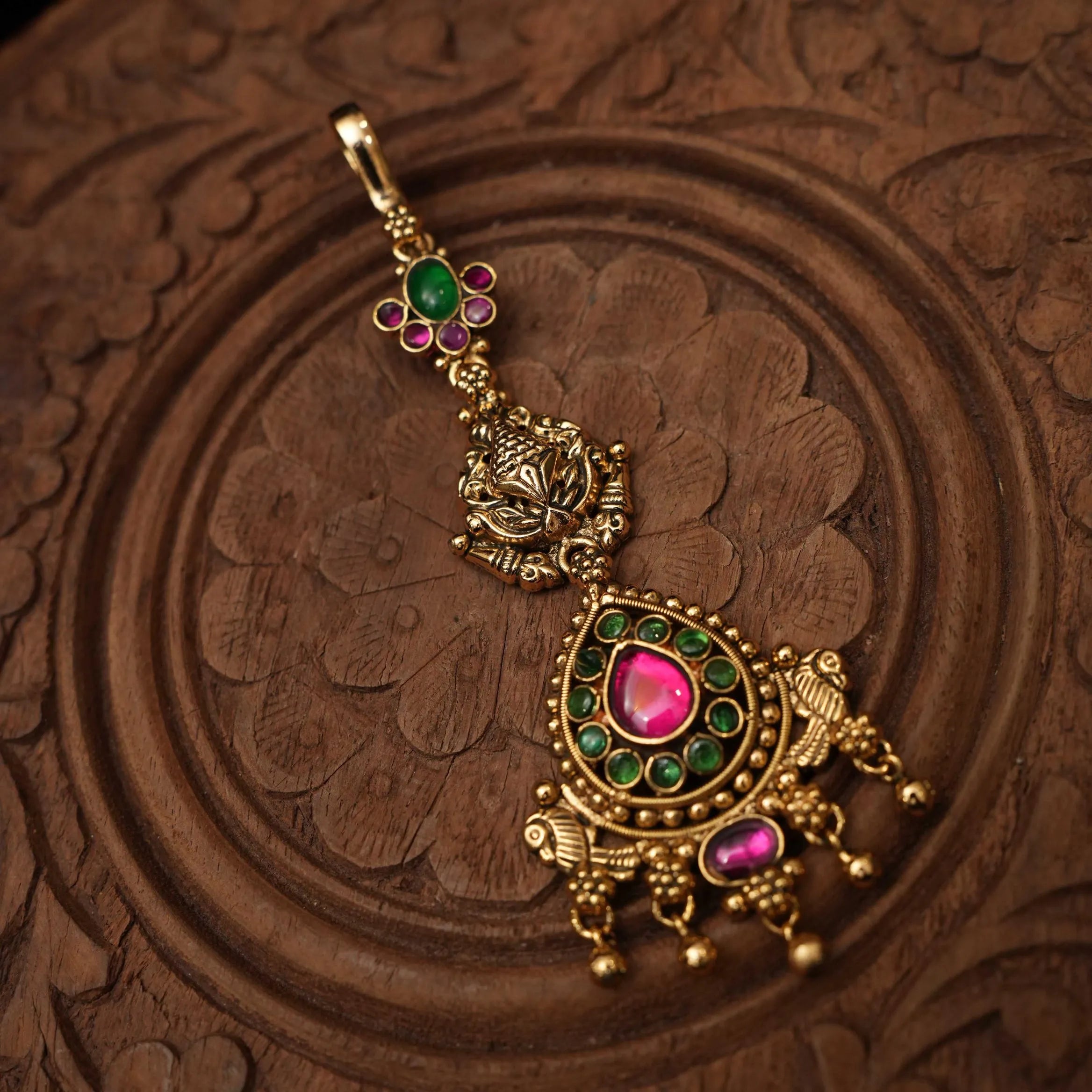 Vishaka Antique Nagas Tikka