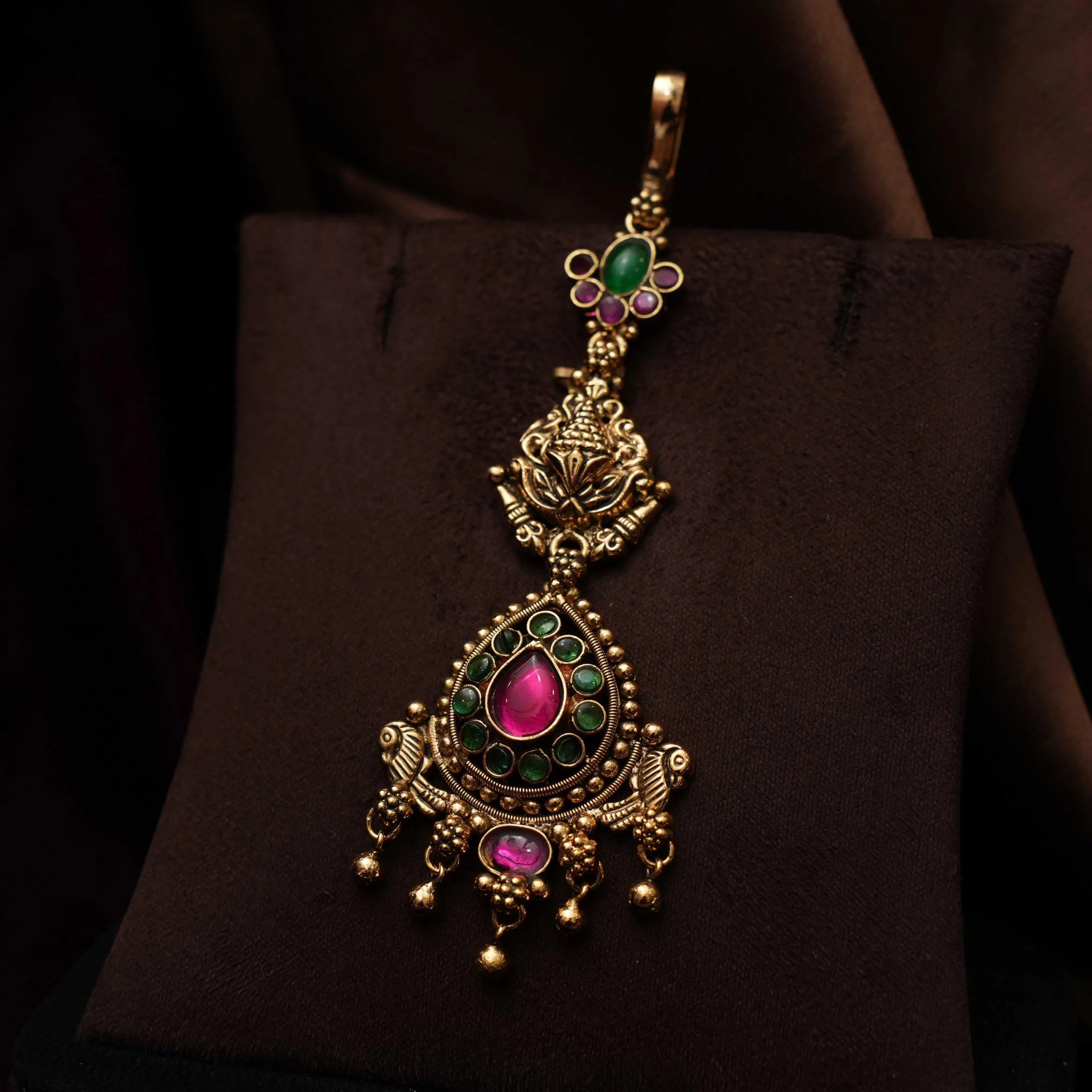 Vishaka Antique Nagas Tikka