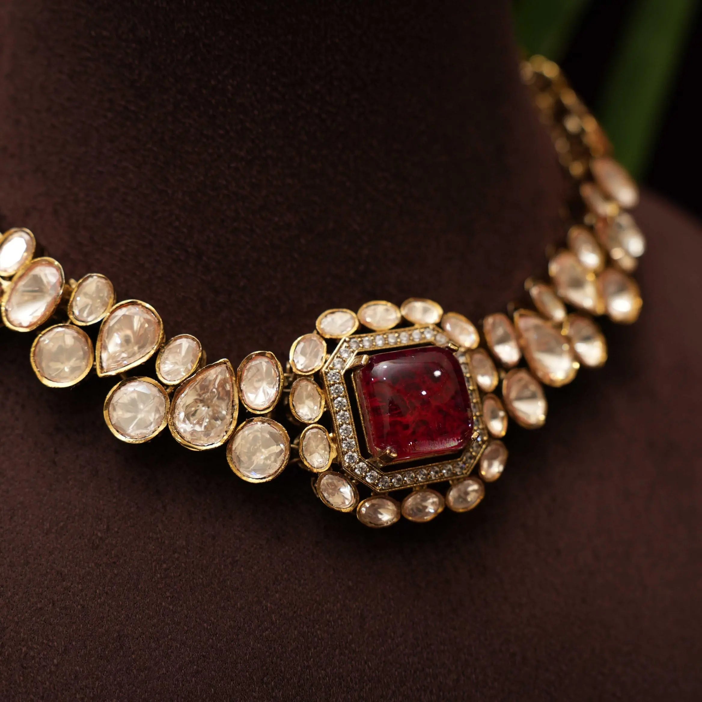 Vivien Victorian Necklace - Reddish Pink