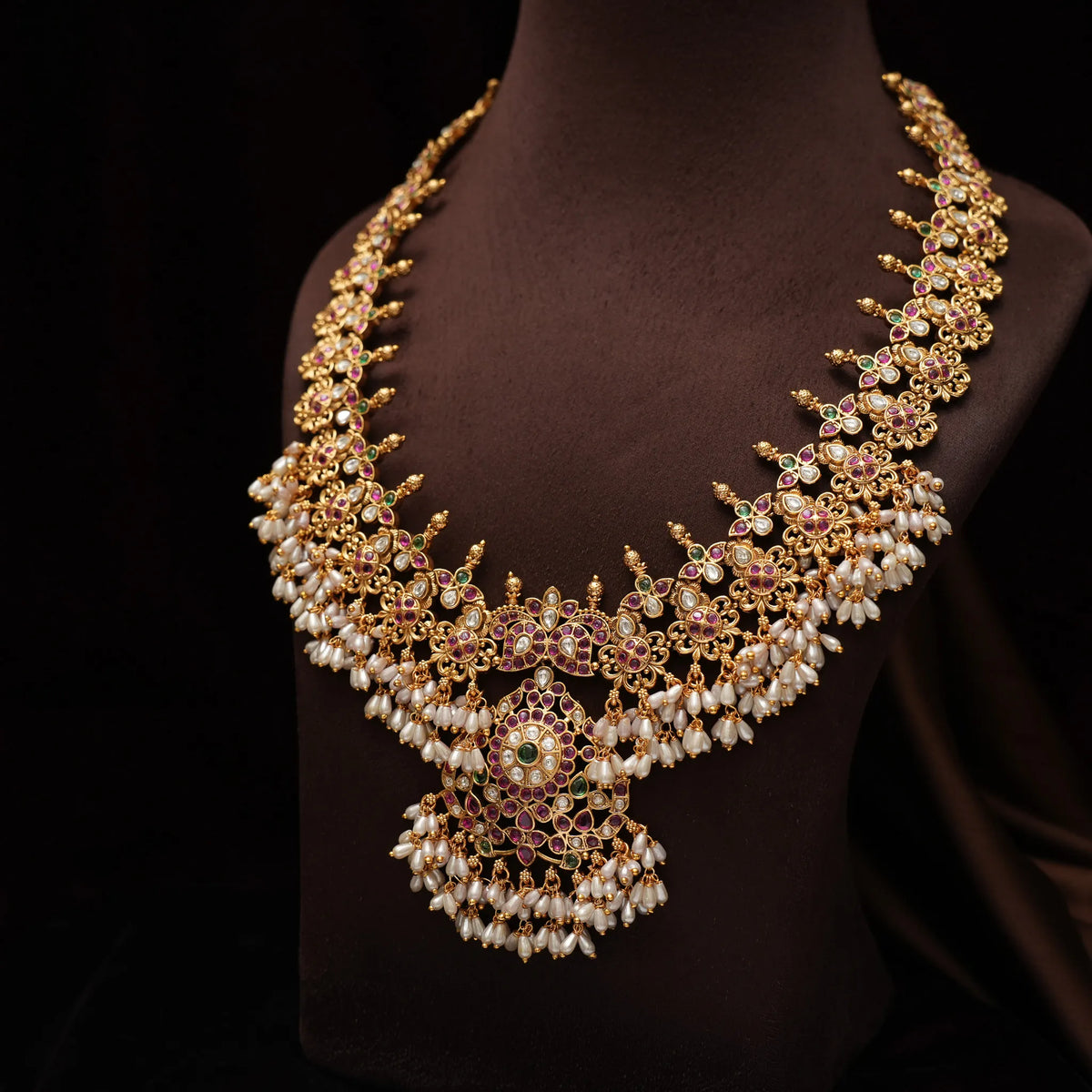 Vrishtik Guttupusulu Necklace