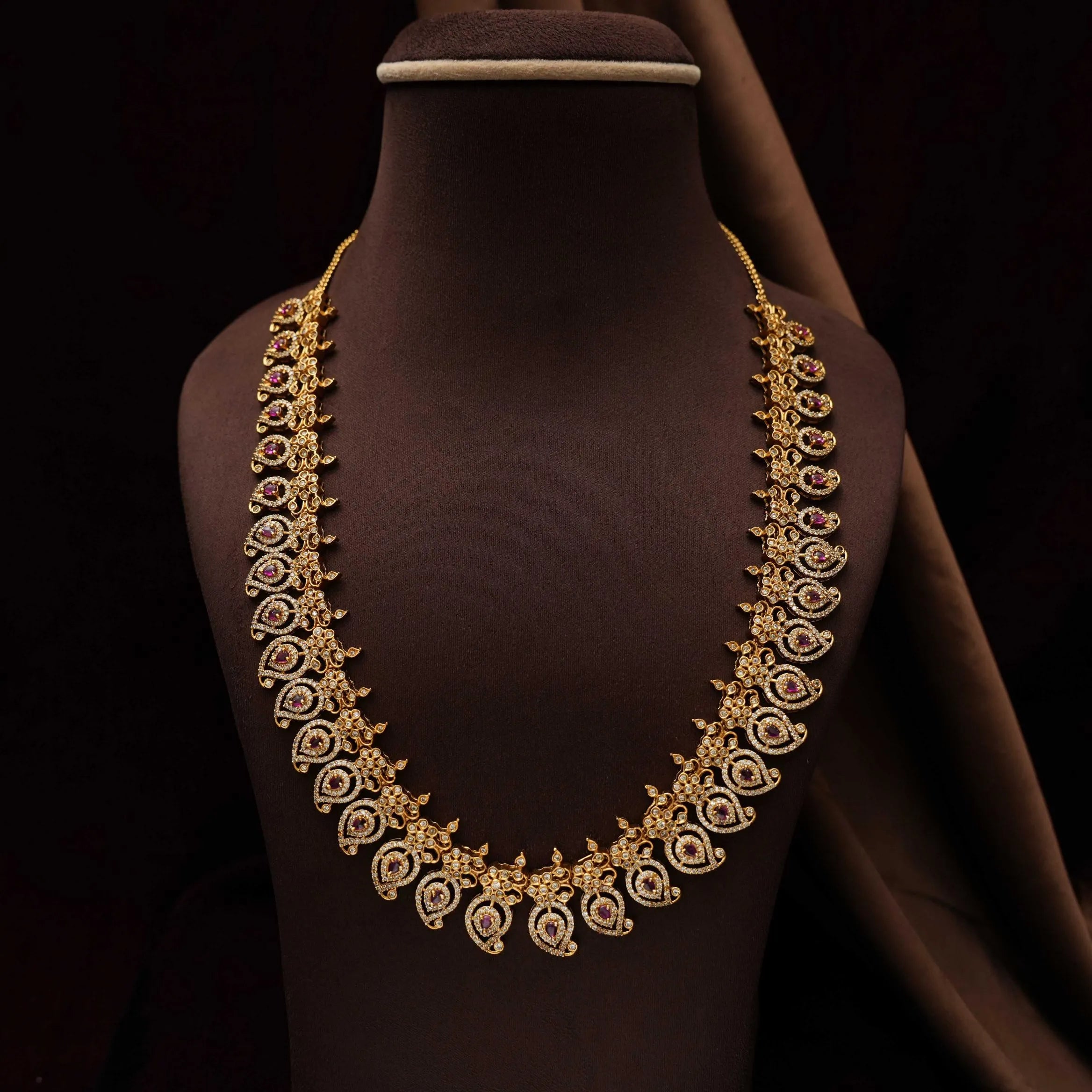 Wamika Antique Necklace - Red