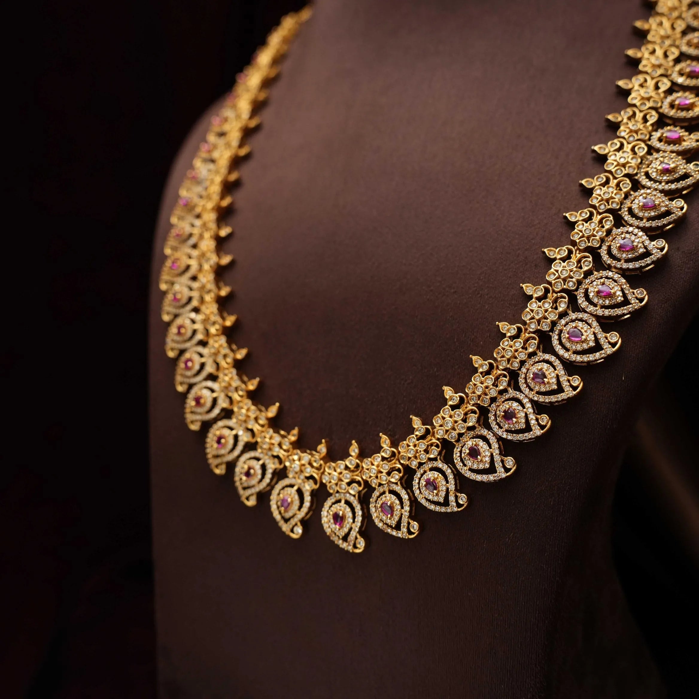 Wamika Antique Necklace - Red