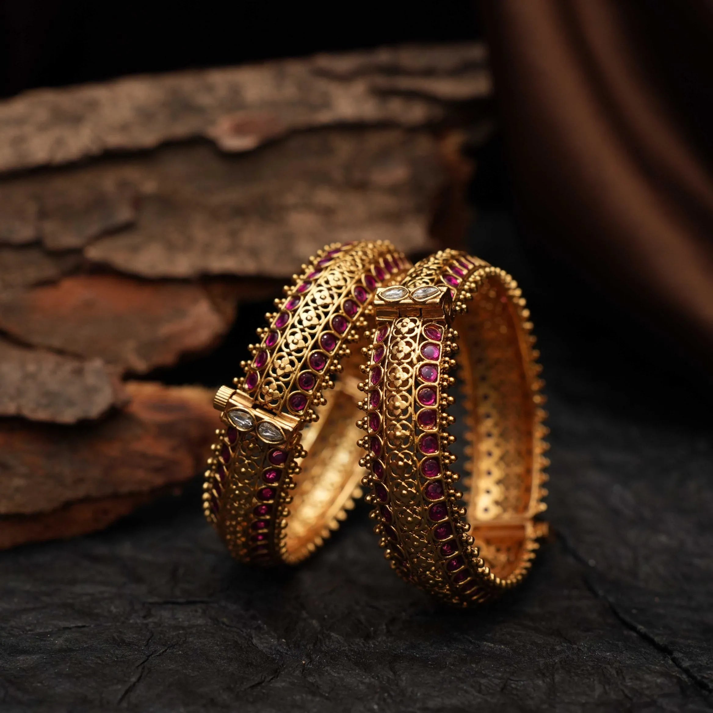 Wren Antique Bangles - Red