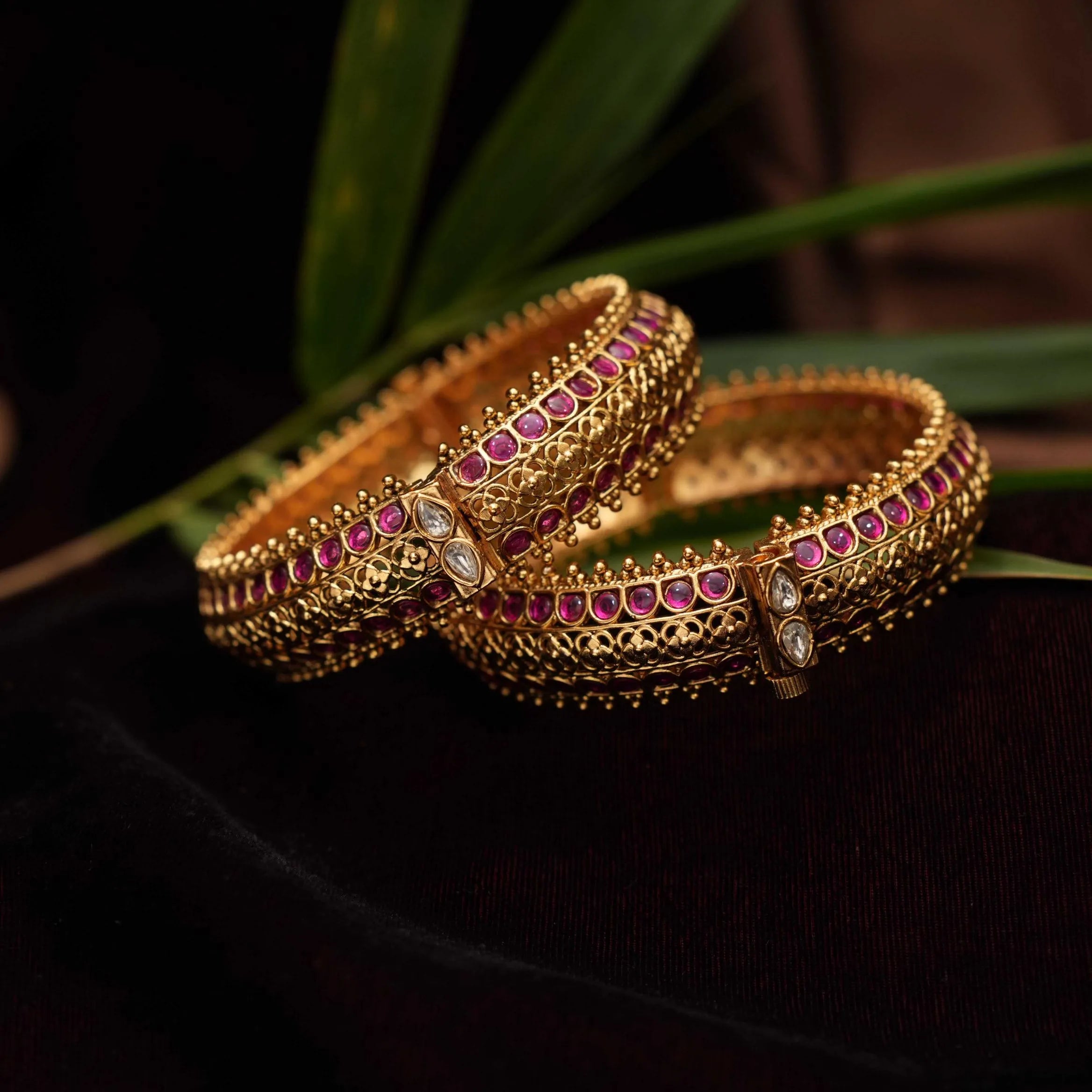 Wren Antique Bangles - Red