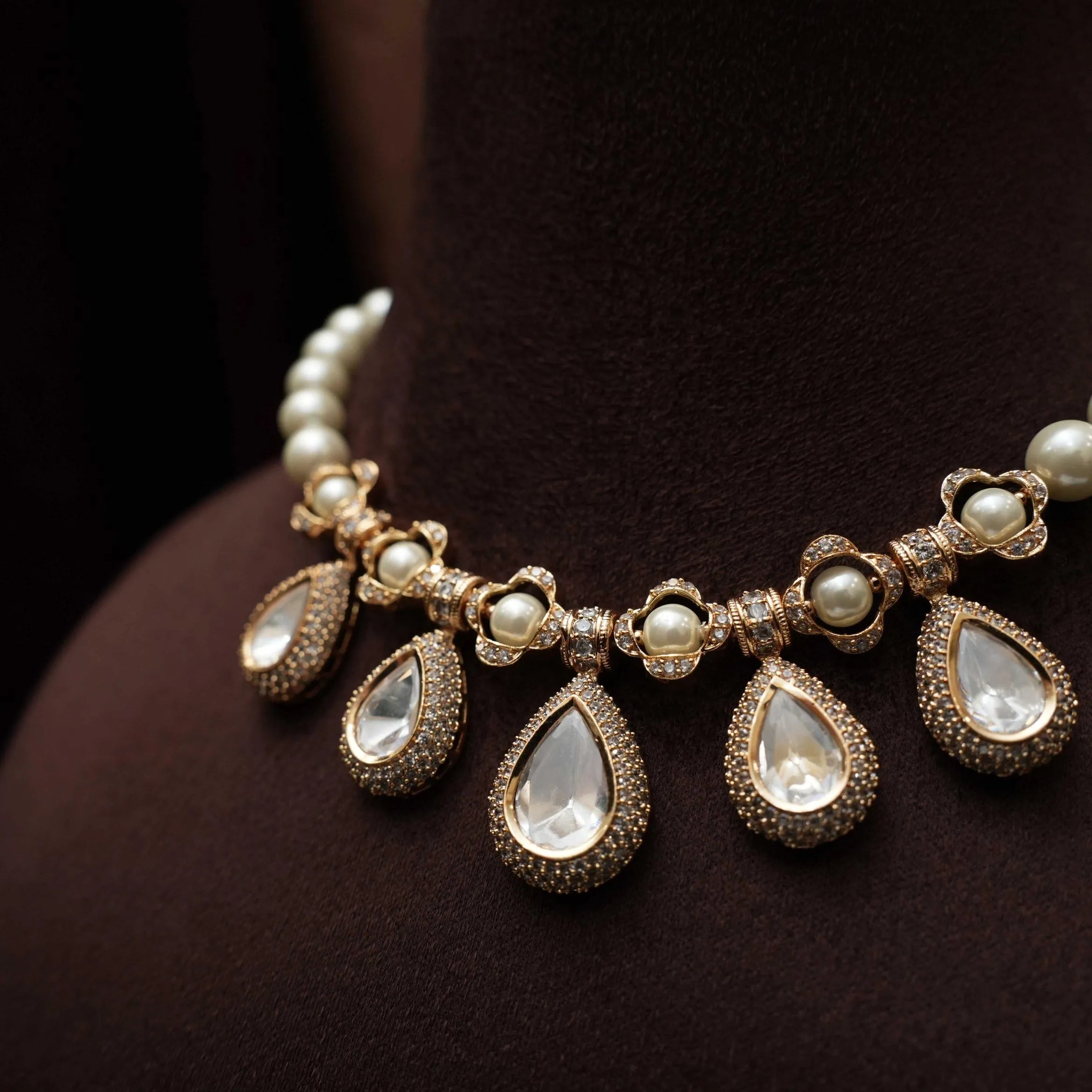 Yadvi Victorian Pearl Necklace