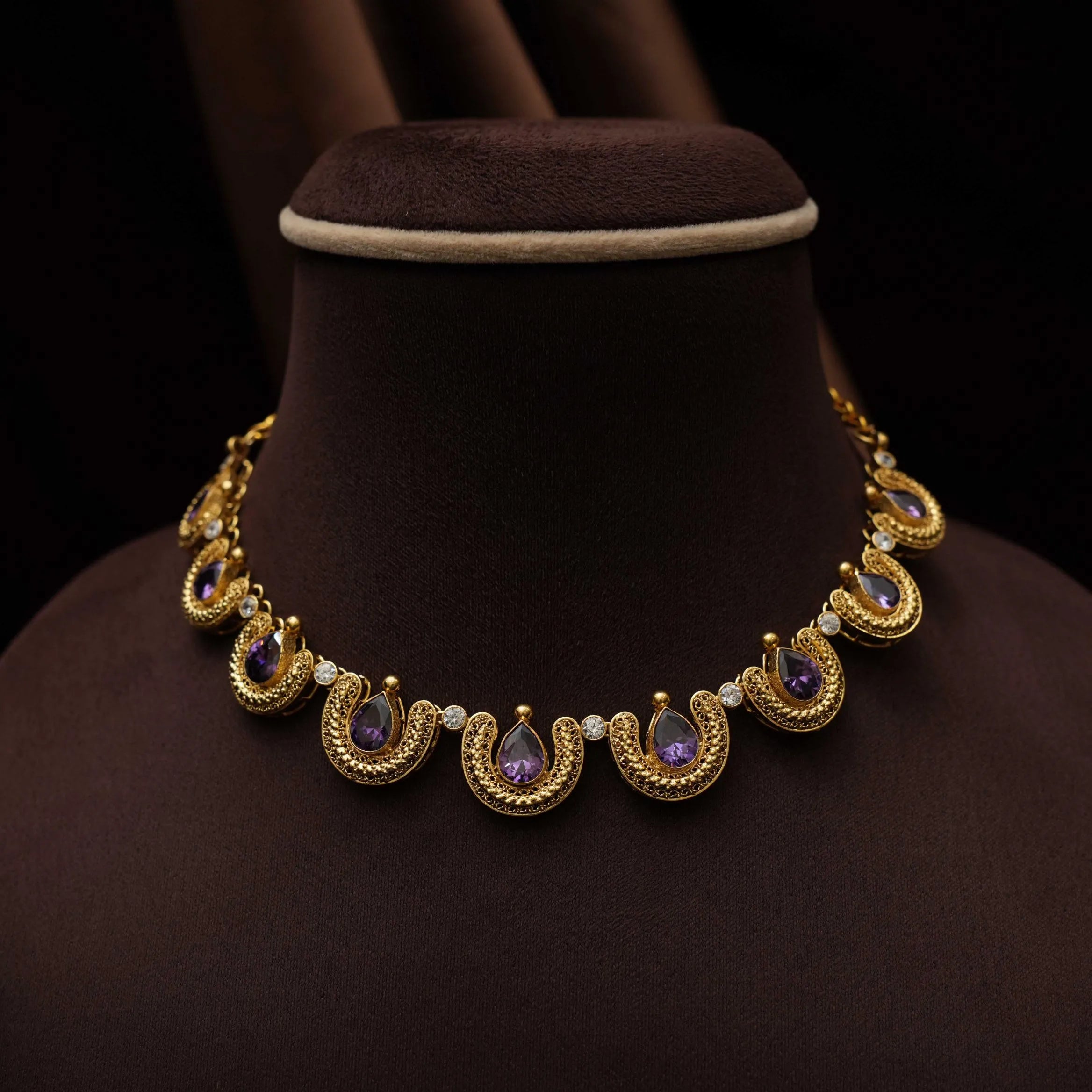 Yanisha Silver Necklace