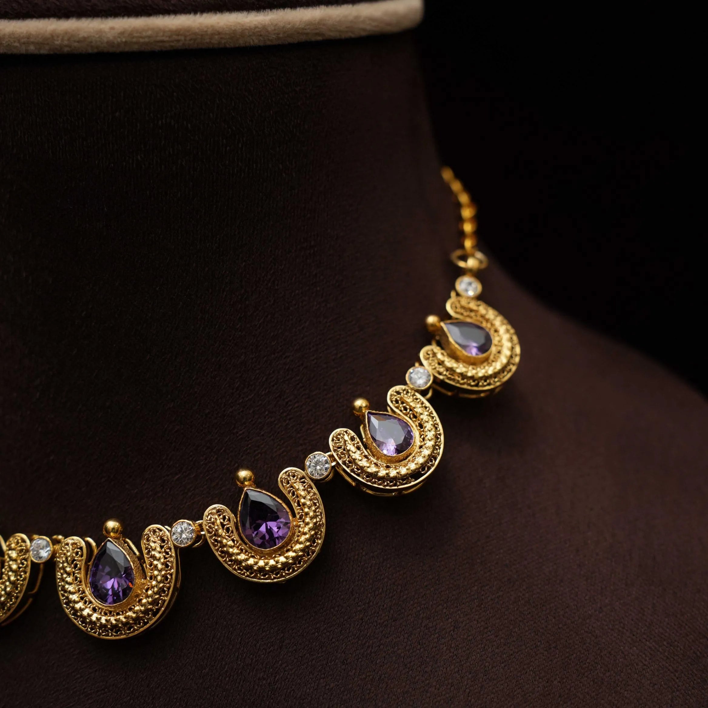 Yanisha Silver Necklace