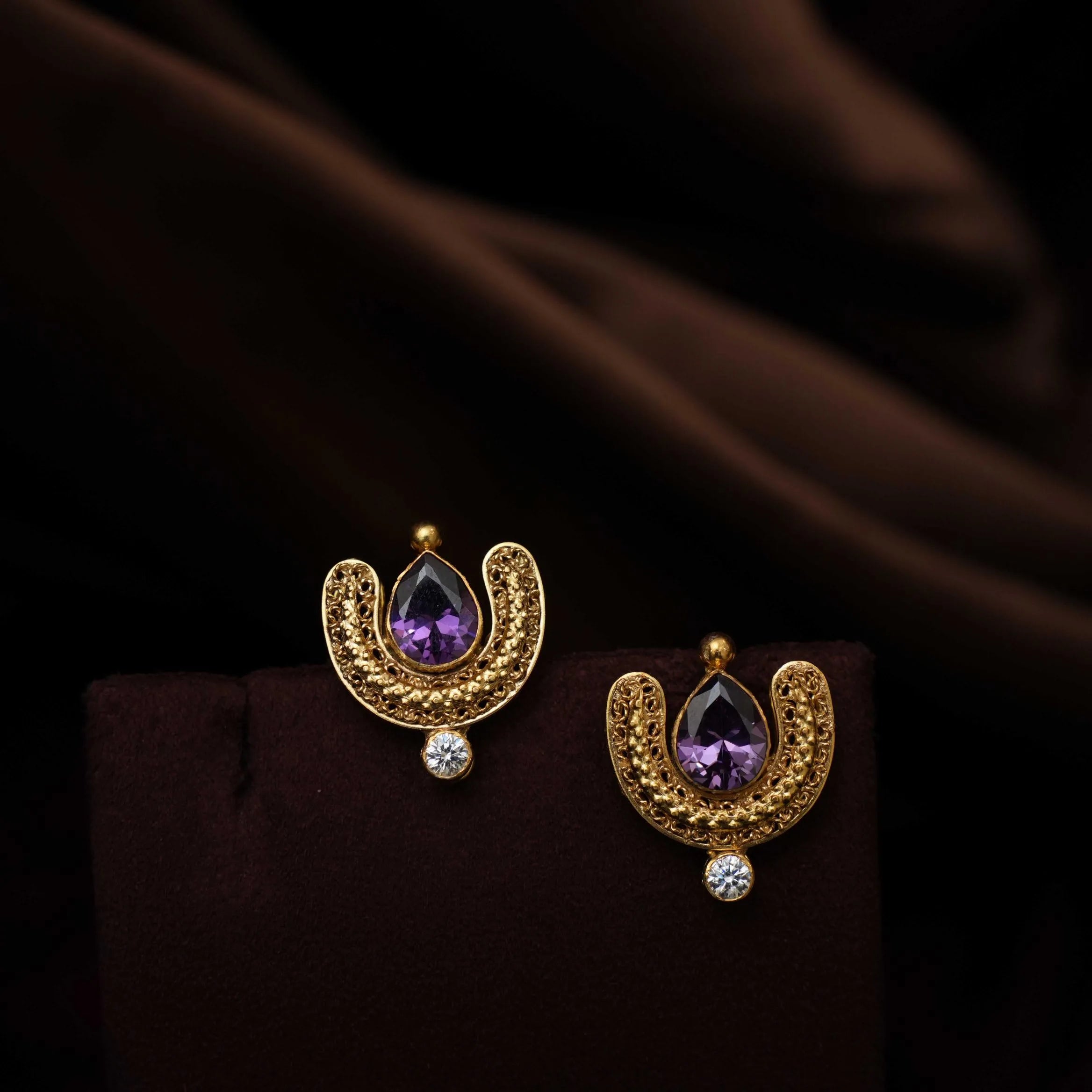 Yanisha Silver Necklace