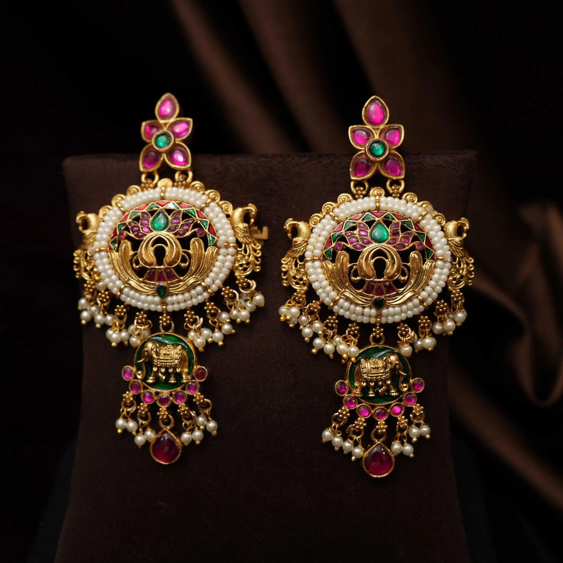 Yugit Antique Pearl Necklace