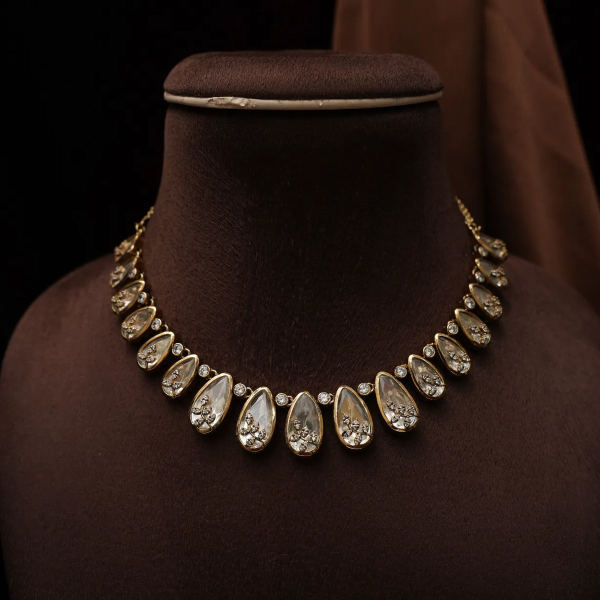 Yuvina Victorian Necklace