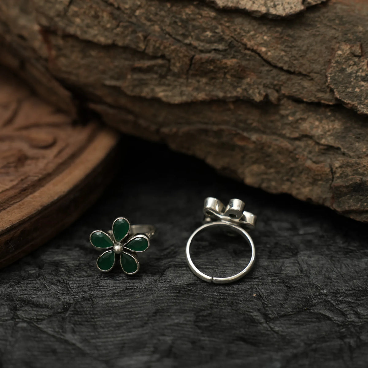 Zavya Silver Toe Ring - Green
