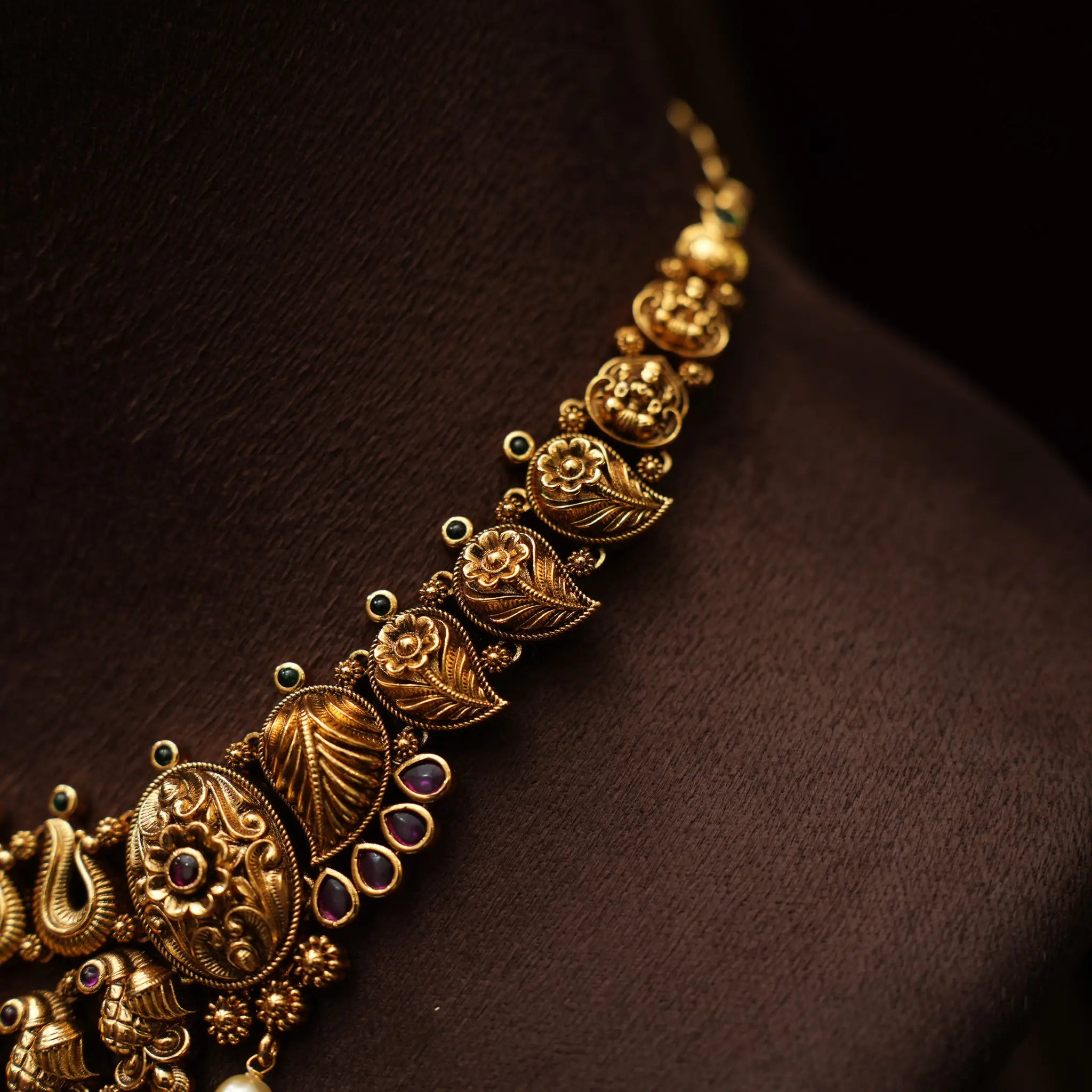 Zehra Antique Choker