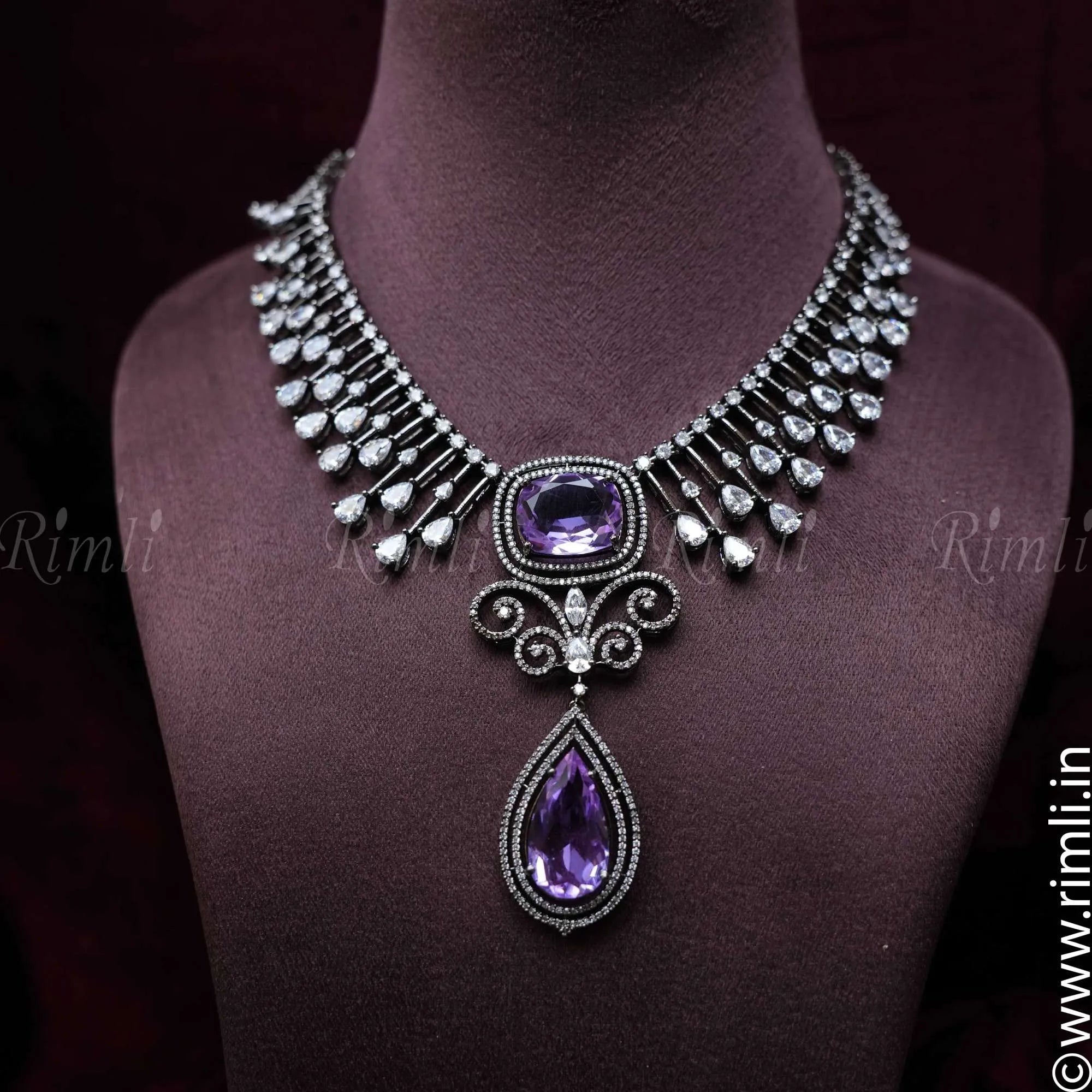 Dharika D'Design Necklace - Lilac