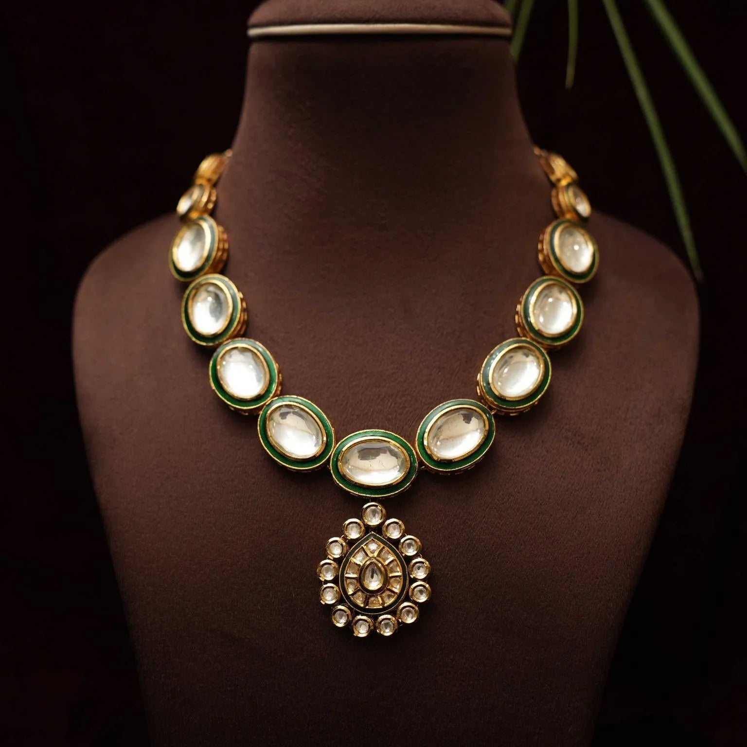 Bold and Beautiful Kundan Necklace