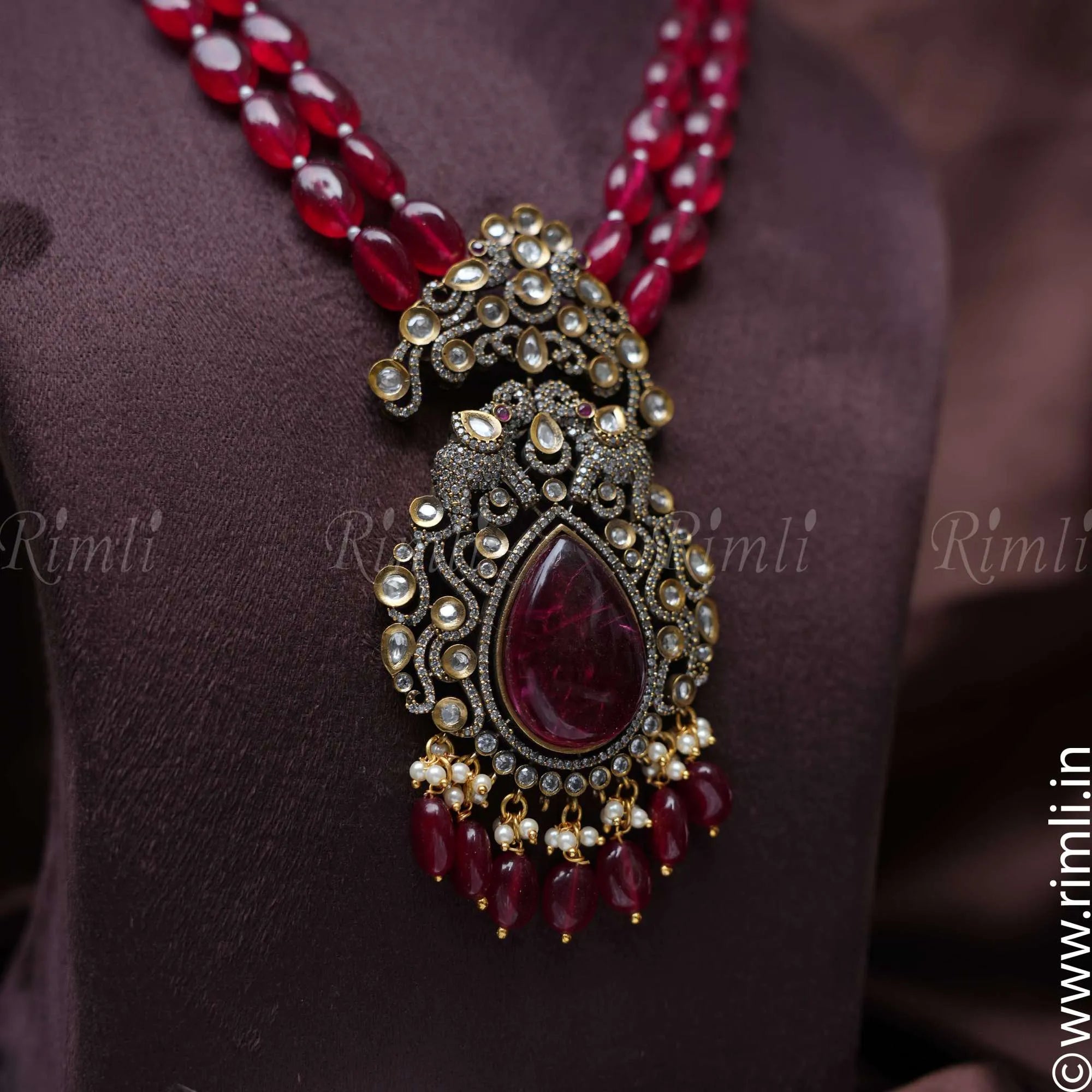 Smurthi Victorian Kundan Necklace - Red