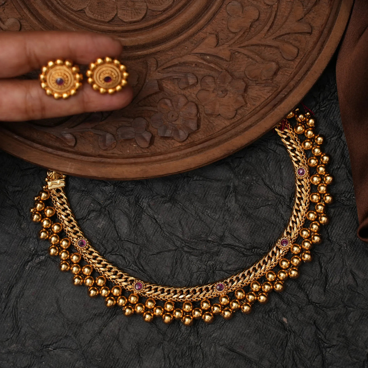 yashmita Antique Choker - Red